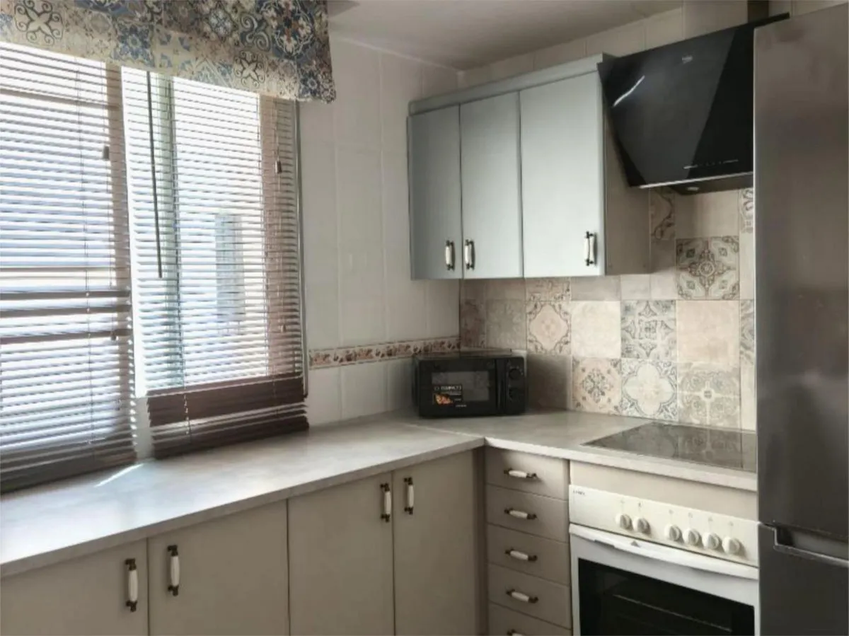 b8353b56-6c60-4c1b-aa0f-f6a51bc71da6