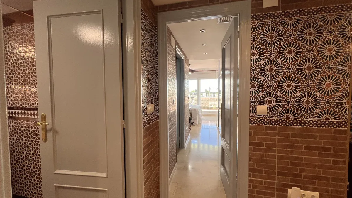 7e2bb75b-6dc9-4354-a6cc-255a917ef2d4