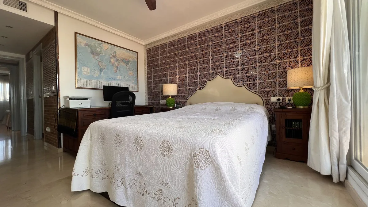 e6daec1a-46e0-4819-853f-d9235bb67fd9