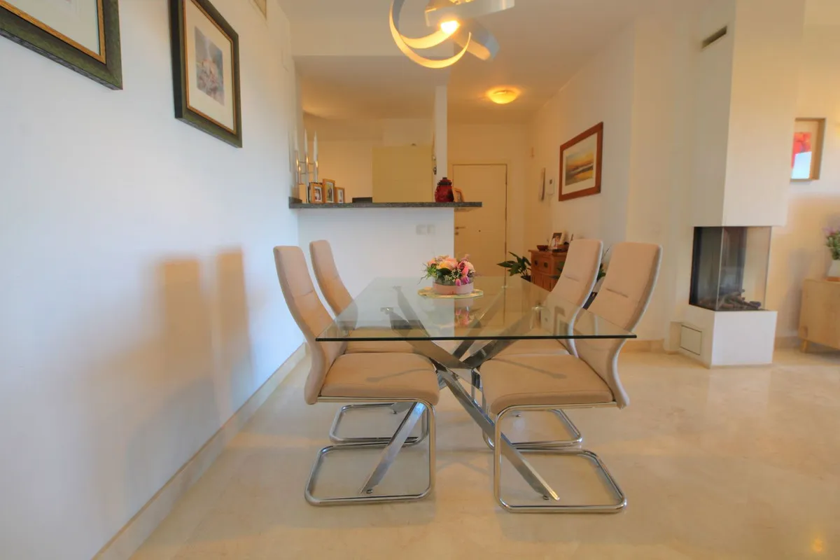 c80c219b-6c61-494f-8e52-26d01378e42d