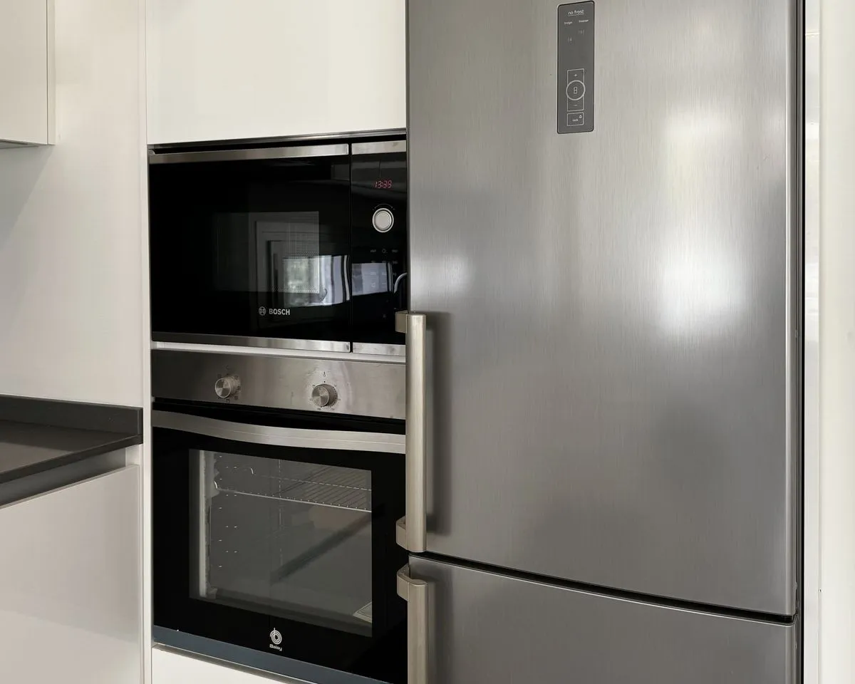 0a45f66d-f9fb-4d6c-a4d8-6546a9e95033