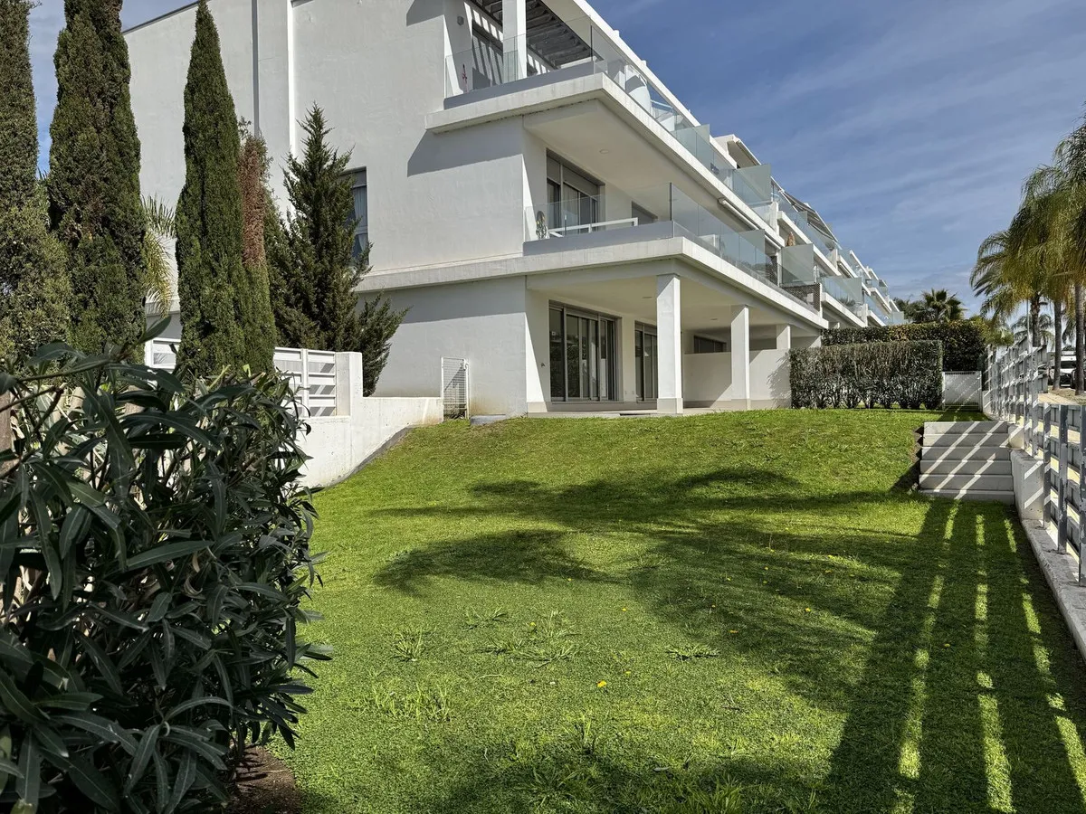 b18335fb-36f0-4ac8-8bcd-20e34523505e