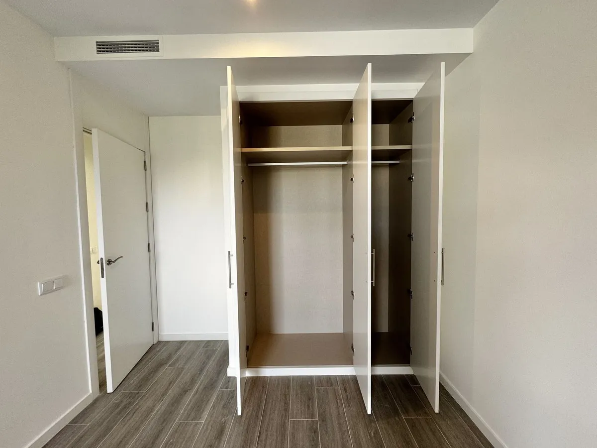 d6ec034c-17f8-48e9-9044-e899ba90ad37