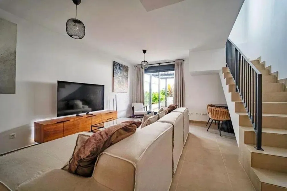 1a356766-af4e-498b-81f1-627a1e212121