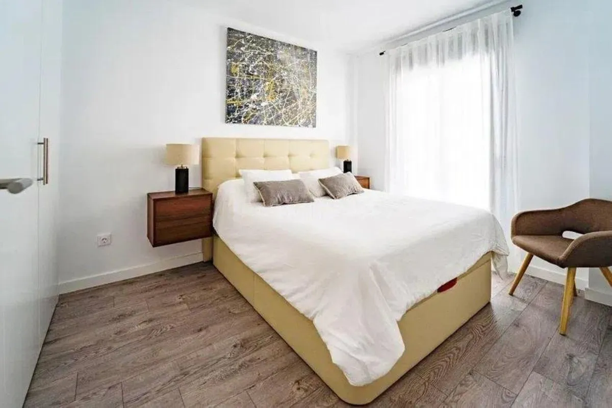 a0d271b2-386b-457b-927b-23004d09495d