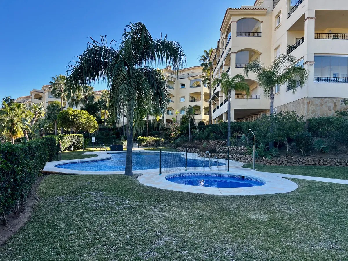 b41fcbd9-73ed-40b3-9c6f-f5e9b935da1d