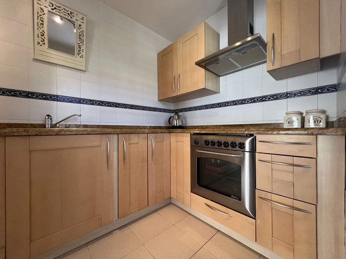 b6ce4b9e-5295-4e78-b21d-45de39dc7d1e