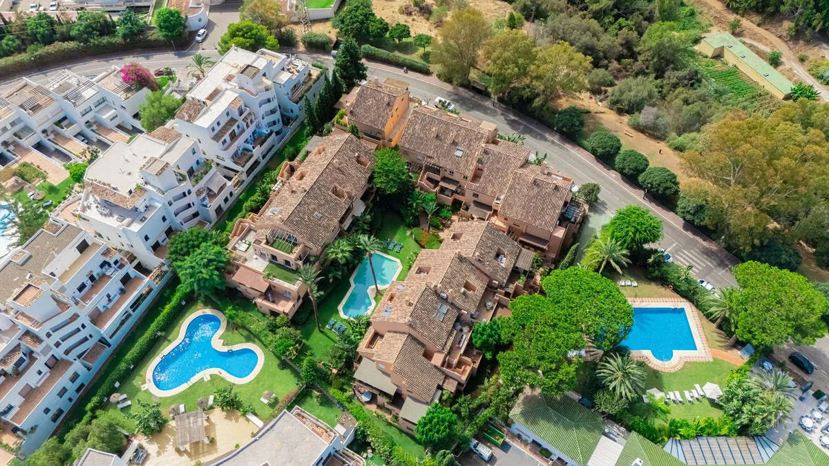 25a3c5db-5acf-4b81-99b1-14ab37e78e4b