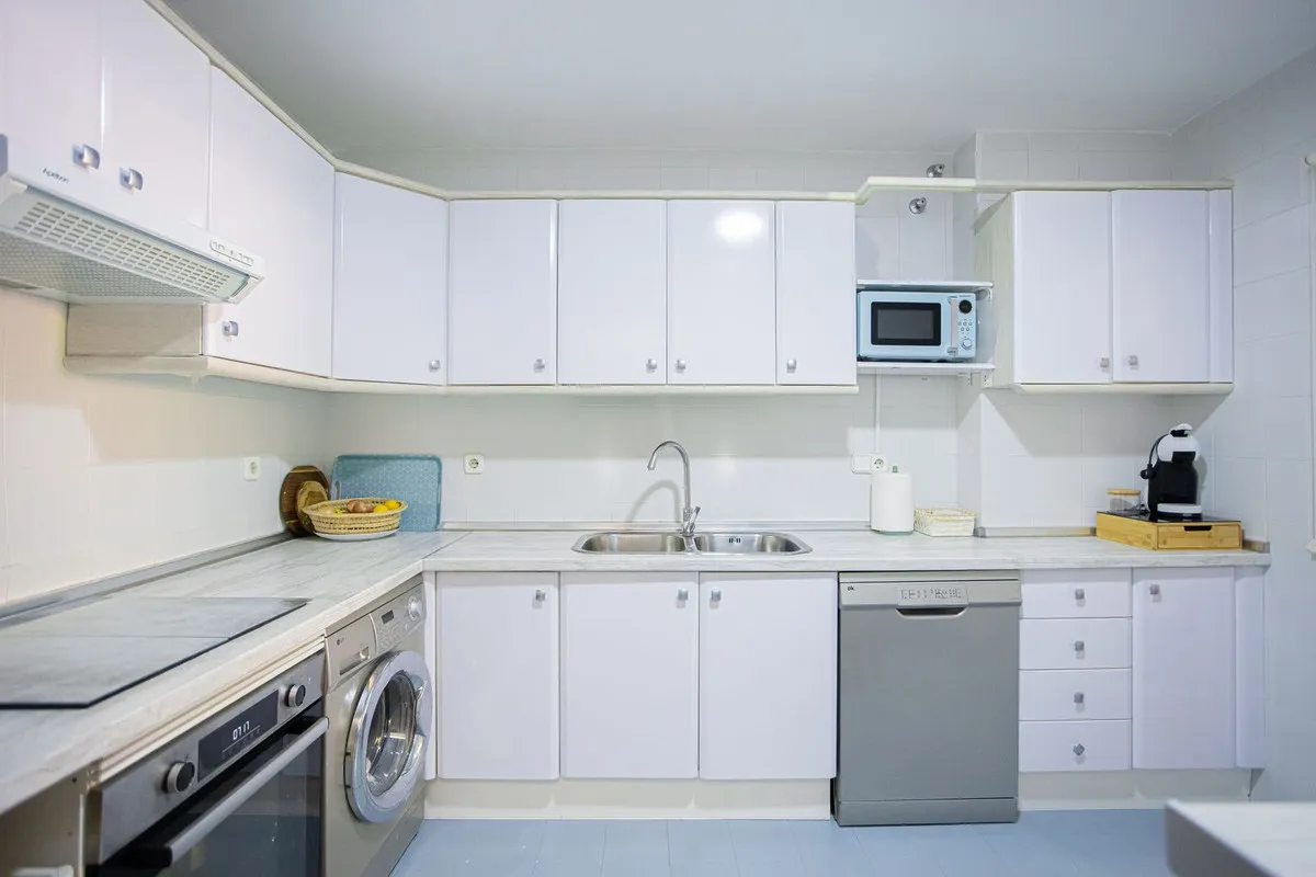 53490745-7f5d-421c-aa83-e70951d8b6e8