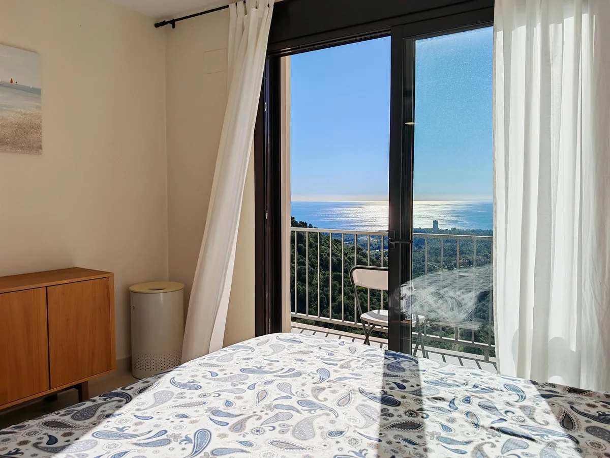 1c497cba-f63d-4652-8375-6f6b17abdb3c