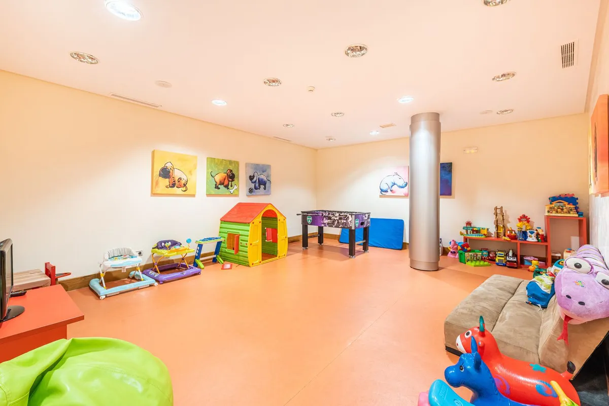 4b5d44ab-3d36-4a8d-9c8f-91d7596b9920