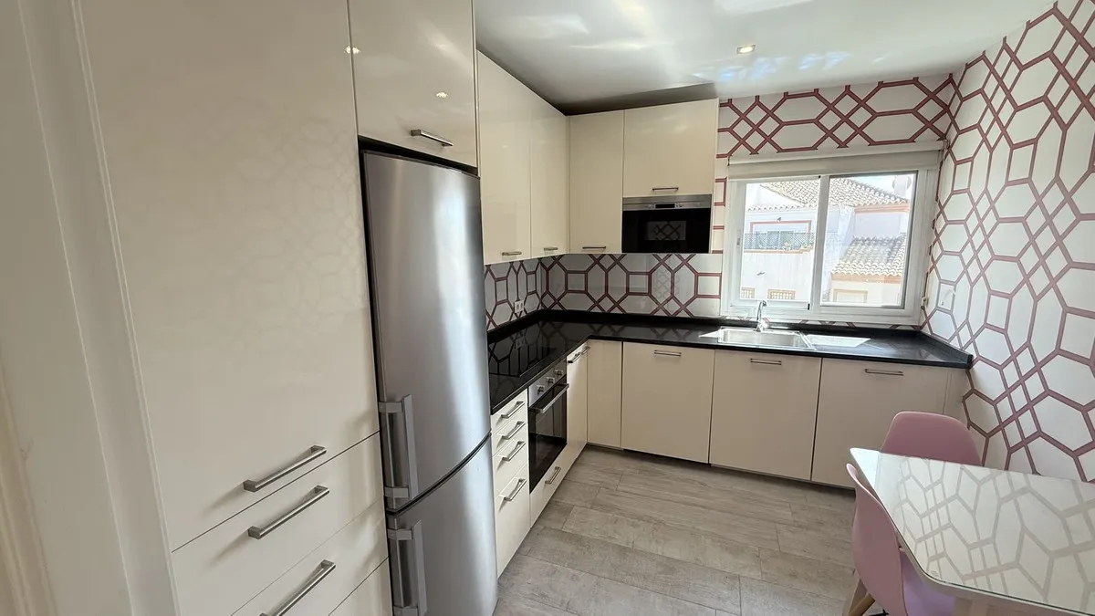 712e21ed-558c-4412-a718-e2191e74f1e0