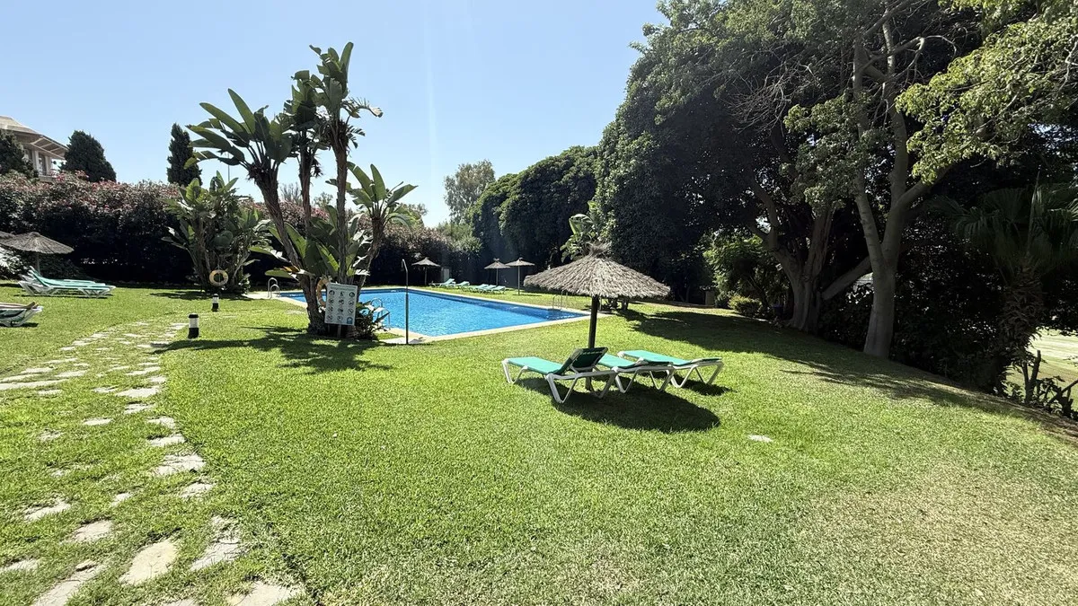 a6bdf052-2666-4916-a20d-5abde3a7730f