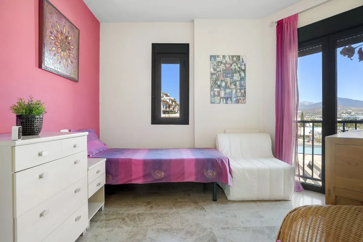 d052dc0d-d34e-43cb-9195-78c61f477601