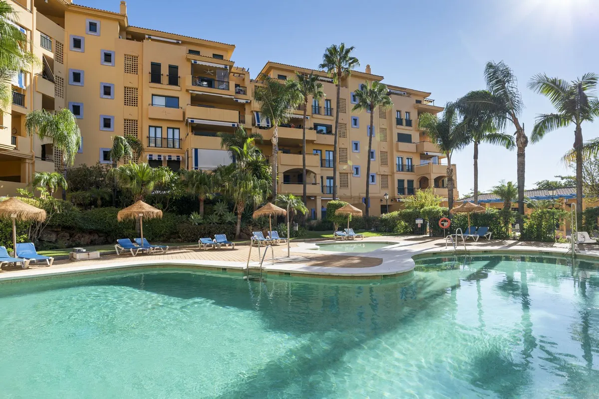 dbb1e990-5c0d-429c-a865-57d652b66b70