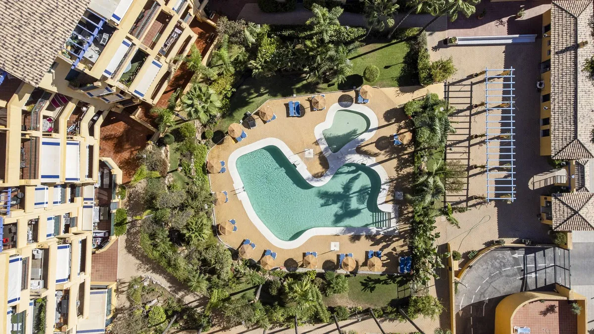 e0028bfa-2462-4ea1-858e-cb912fd5e22f