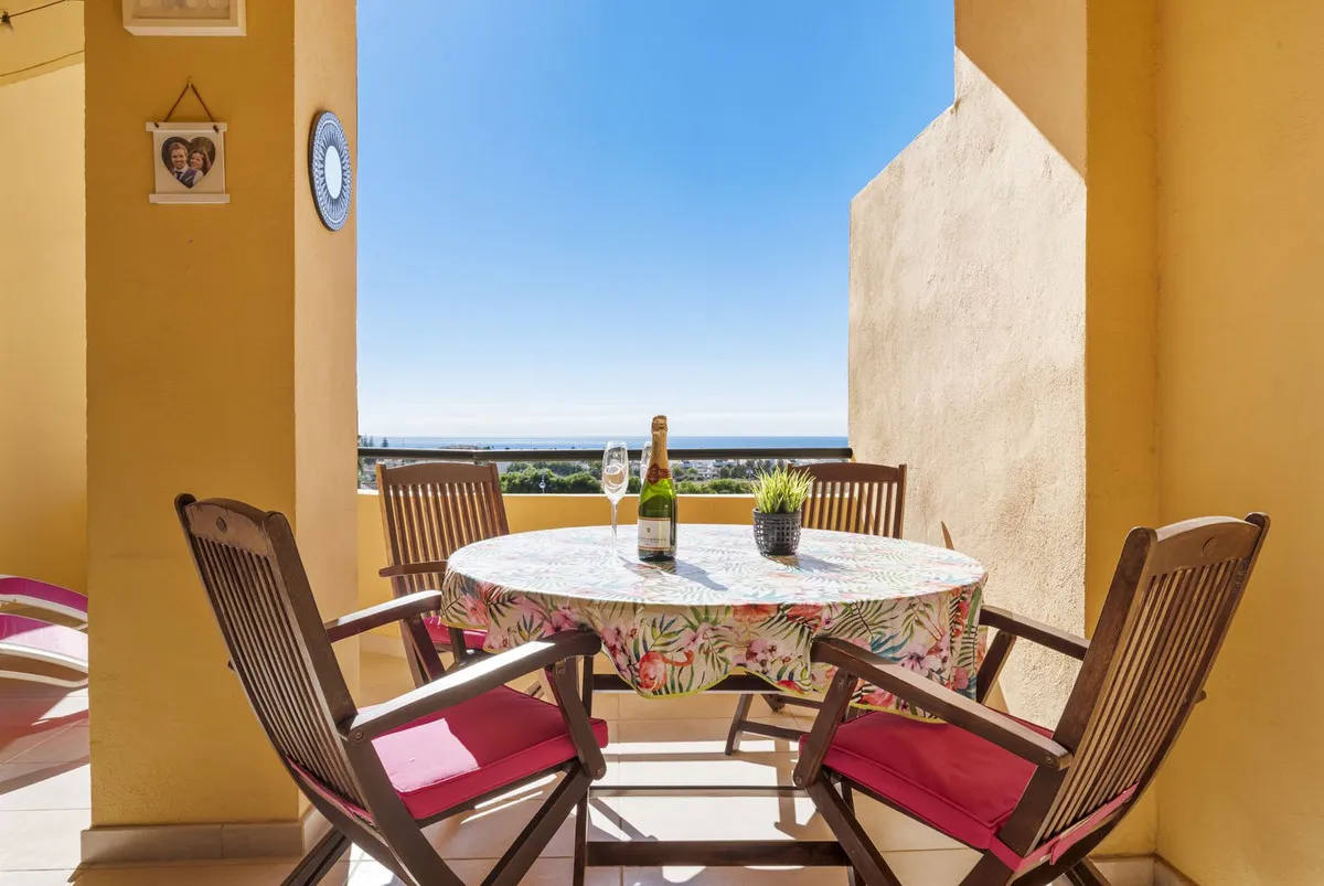 f88273fe-a19a-45d4-ad6f-2b66c38f952e