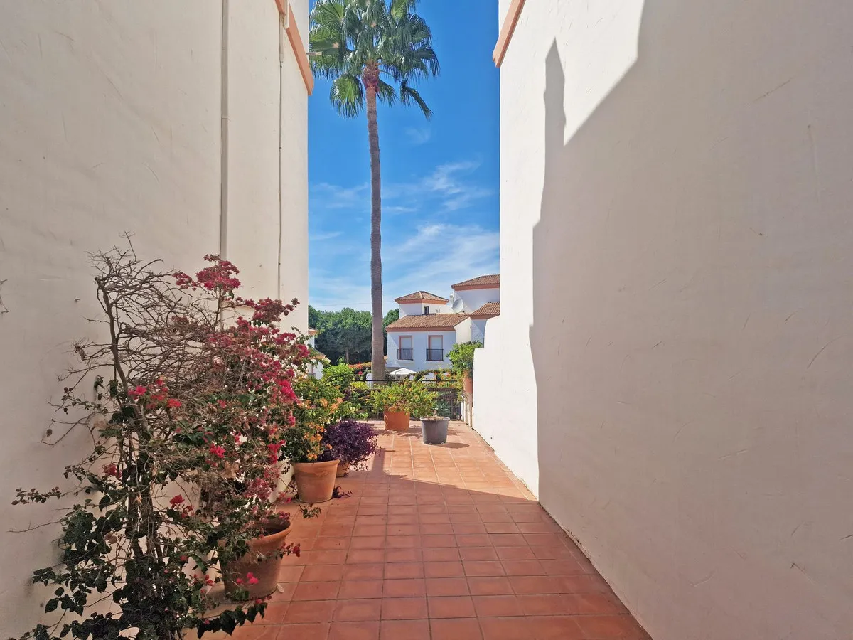 18dd41b8-4d21-4b0e-8f94-97a769d4c3b5