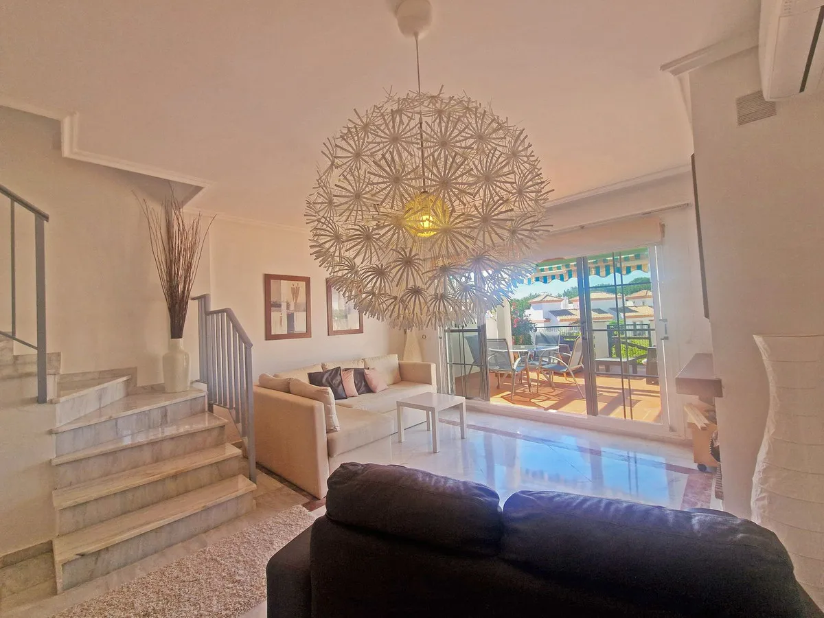 59c62a6a-b1df-48b0-9b88-bf17e51db153