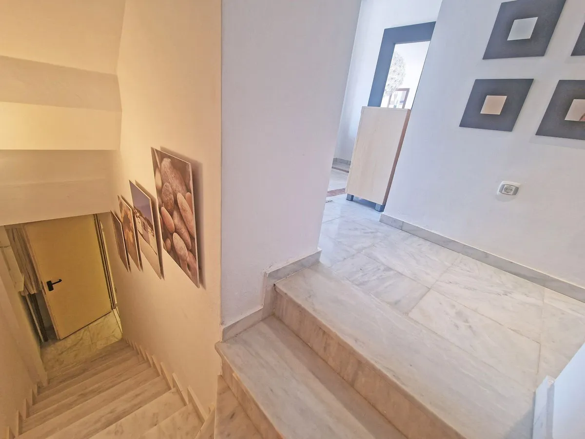 efc66cee-4160-482c-9369-03dcd30b144f