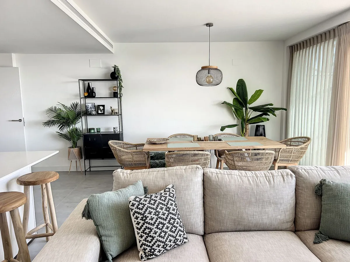 5b080eba-0833-48ef-933a-ebe724d714a8