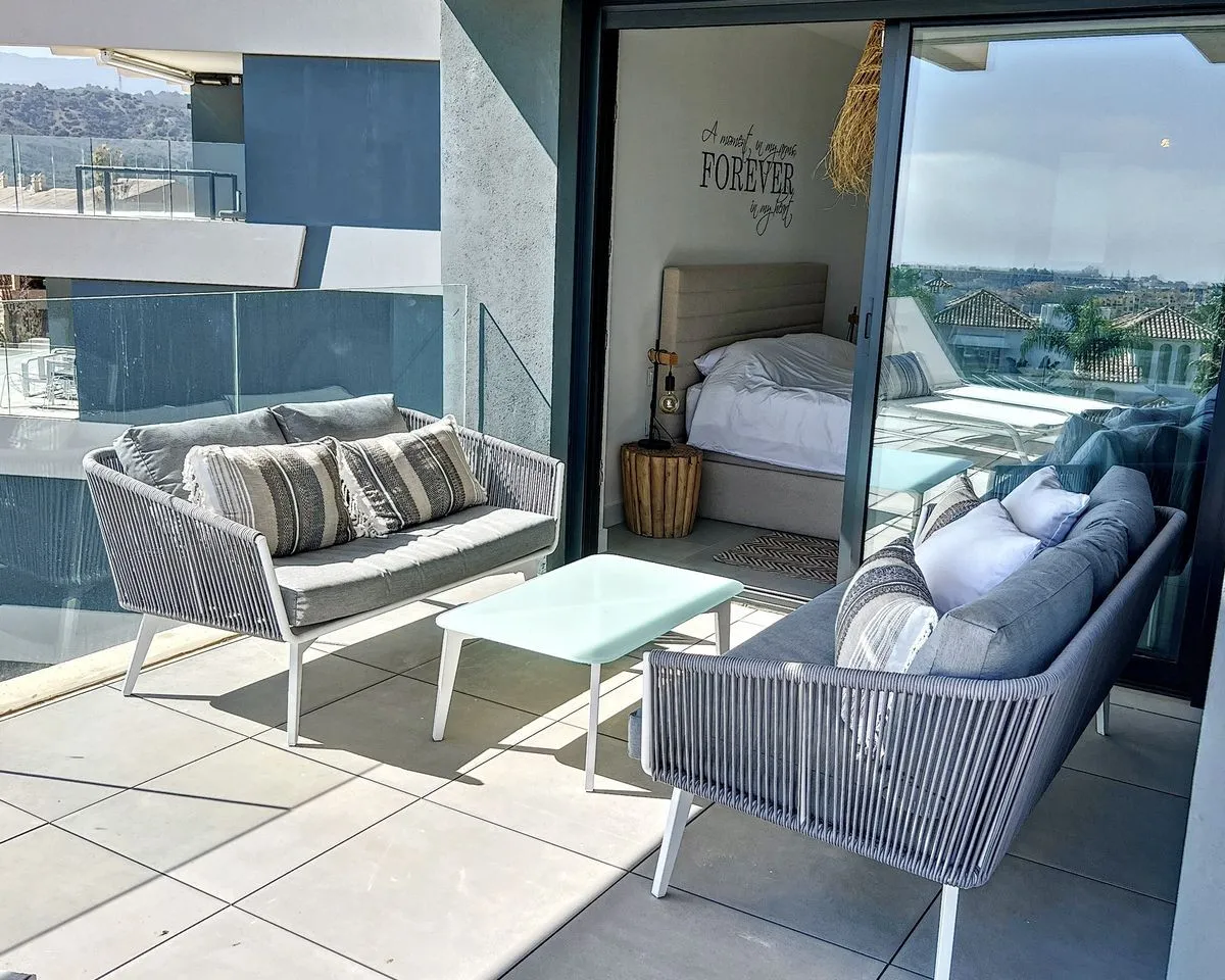 a548bd84-a944-4b24-a821-1785a95f3fc0