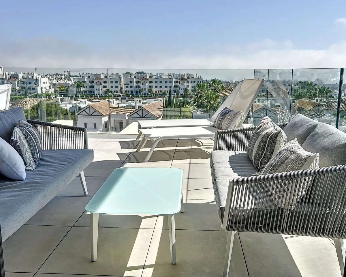 afca383f-9ba8-424c-94aa-d51f71490a41