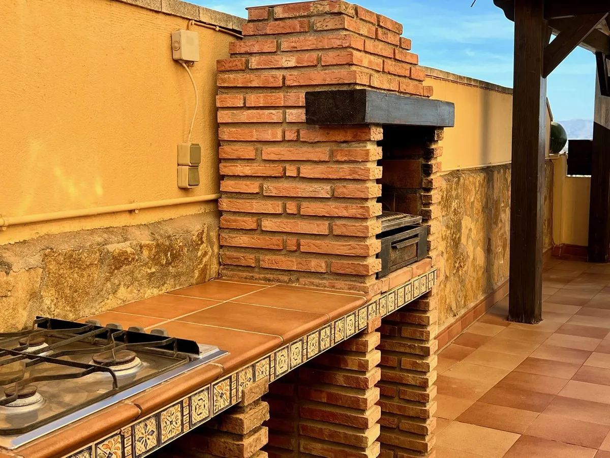 1b35b596-acb4-46de-8fa1-ad90a0a0fea9