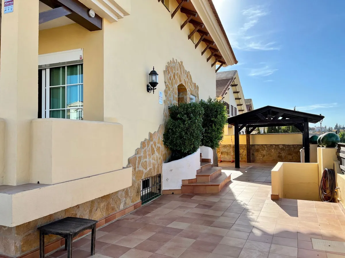 4b8dbc62-1c20-4d92-b160-37bdf28d863f