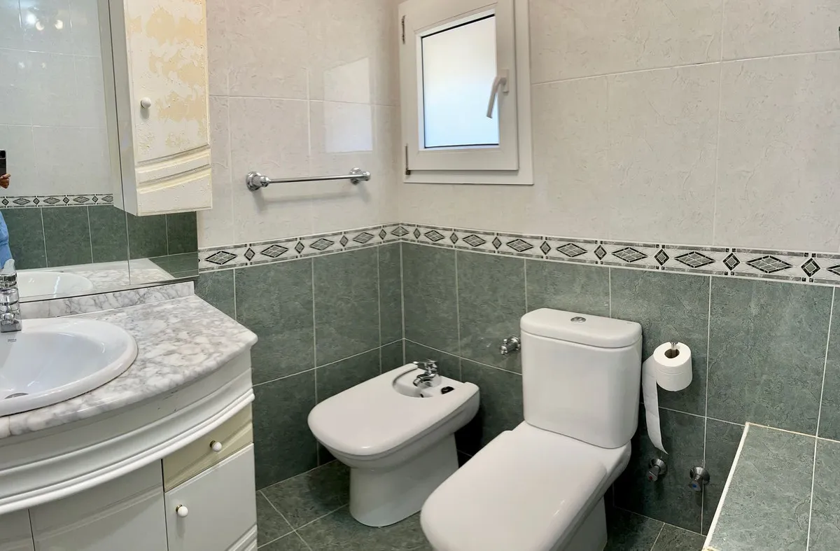 e0f57573-5809-43ce-ad85-28eedea36c2e