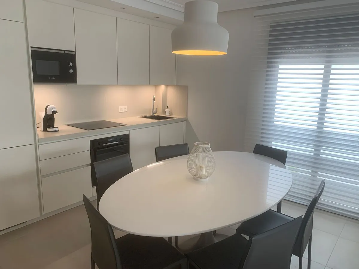 8d7a6298-35a5-4bfb-b9d4-9c0df1da3216