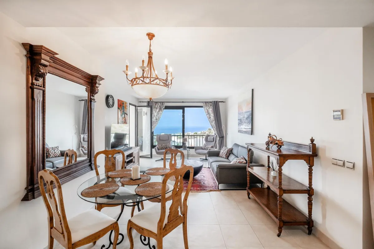 055ebee6-12af-45ac-a2fb-f411f1cd1569