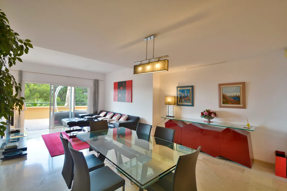 a27098fc-28c8-4539-848c-25c8d3c27a68