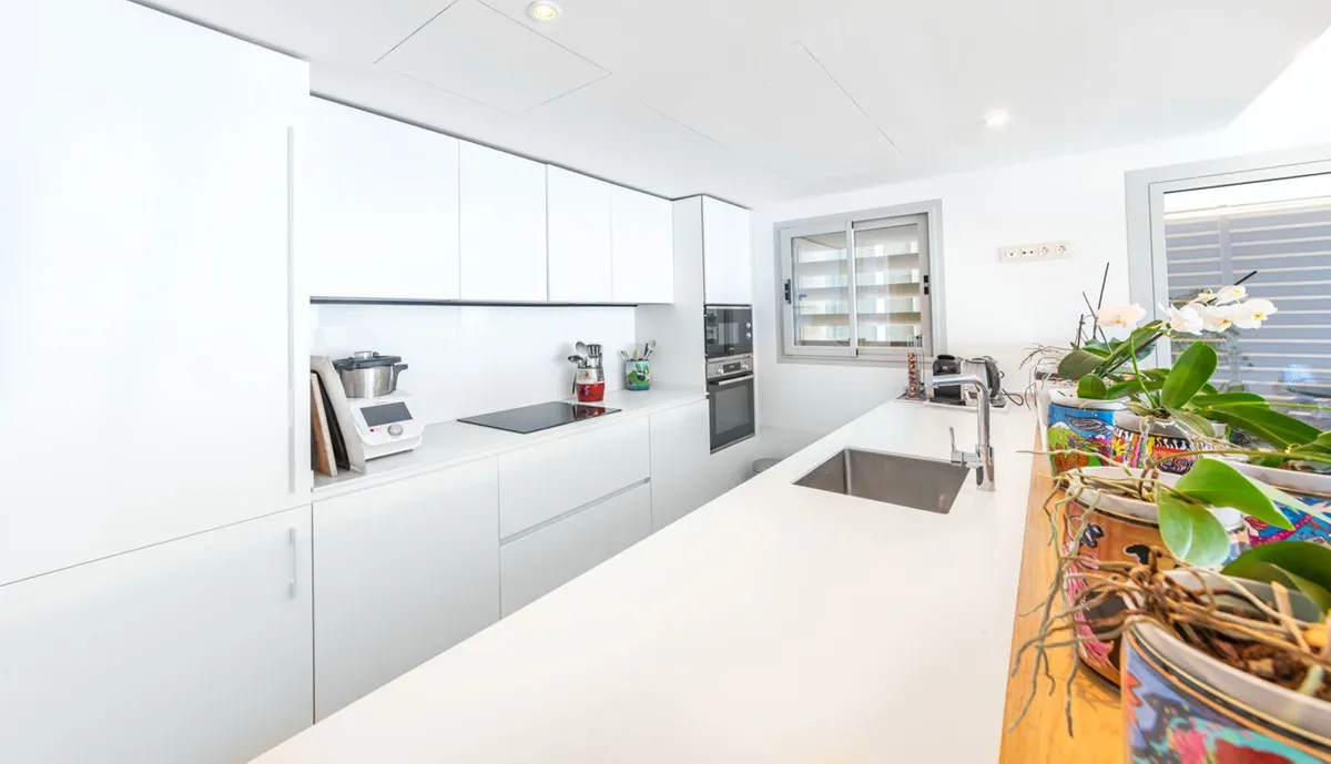 276f5ee2-d7e0-403e-b438-cd51d652d8f5