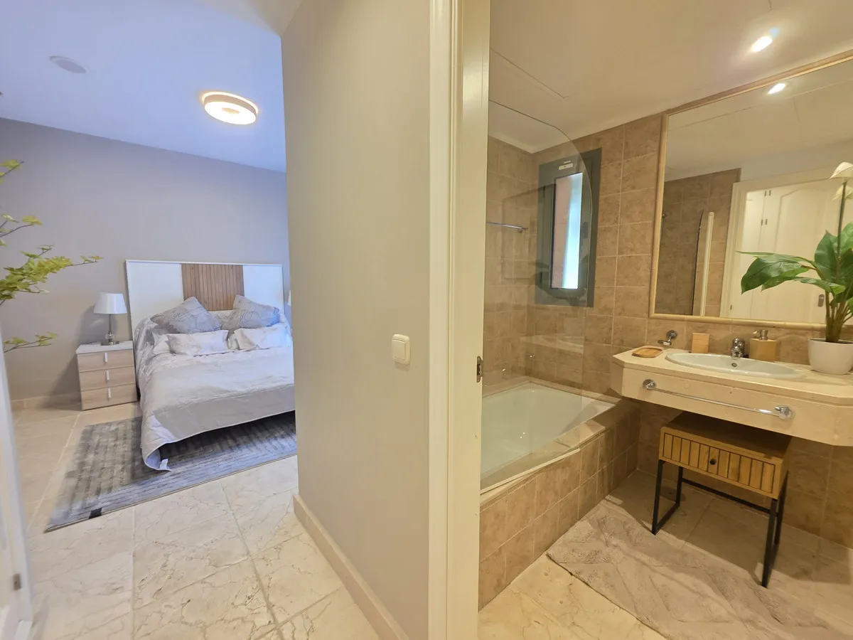 7975caf9-0efa-4da1-a5e6-abfd8e15051f