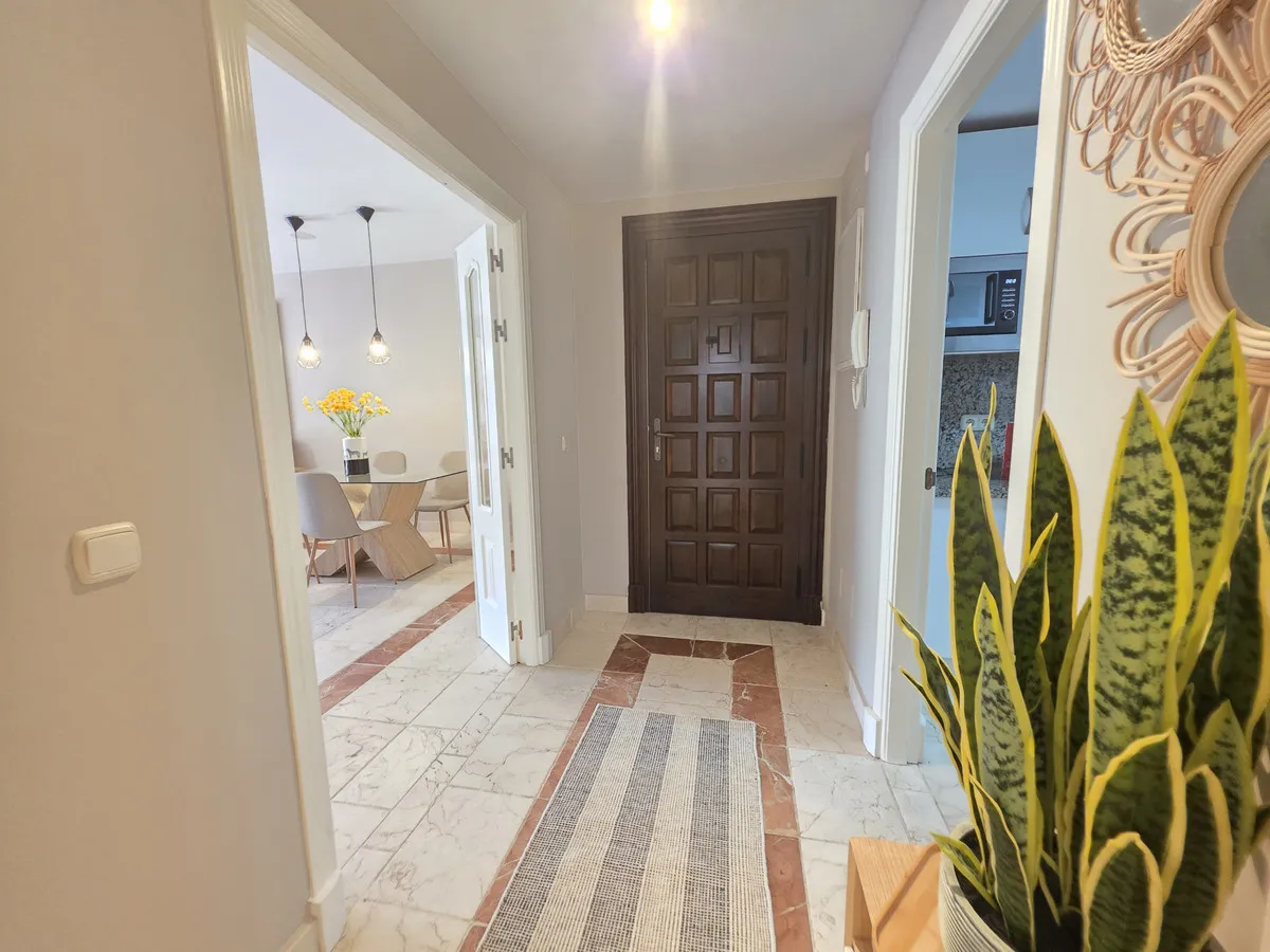 ee1205ff-4e5d-4df4-a03a-f0d1de275c23