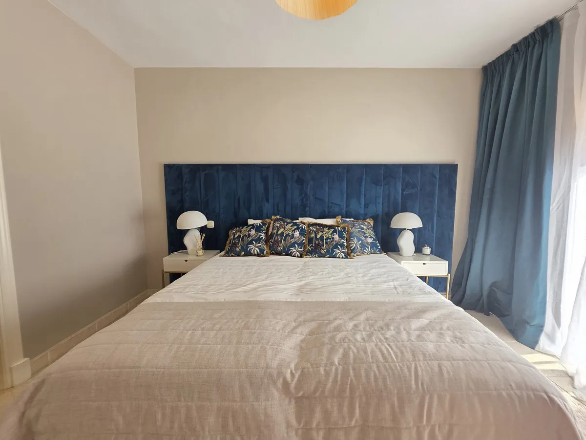 f5360b9e-8aa7-4f42-b886-3ce6c4df8898