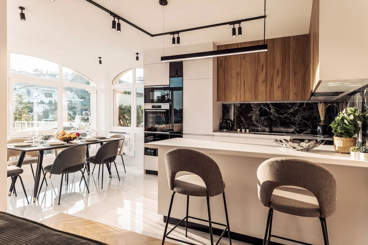 5bf7e0aa-98d0-44cf-bd73-ce3a6c80bf81