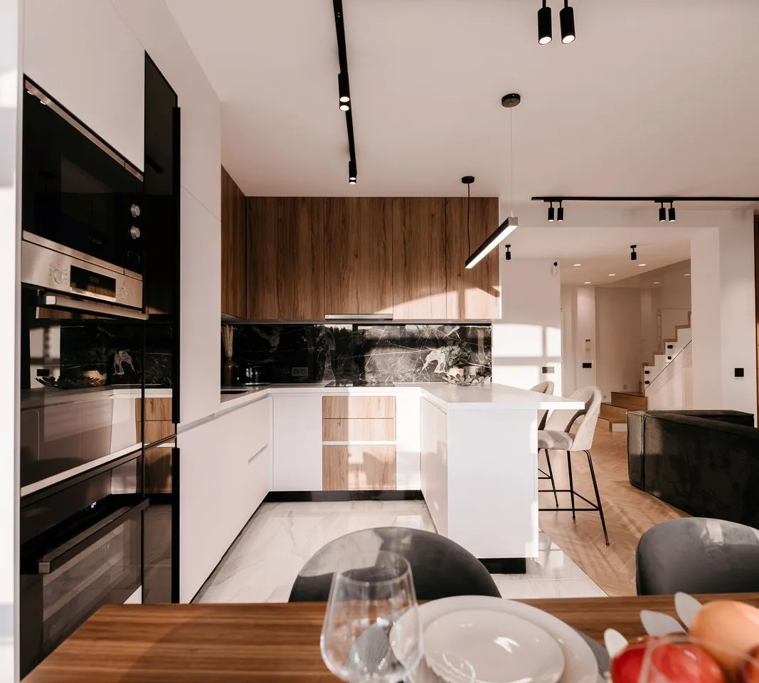 b3b0327a-4567-4545-b784-02826898fbc8