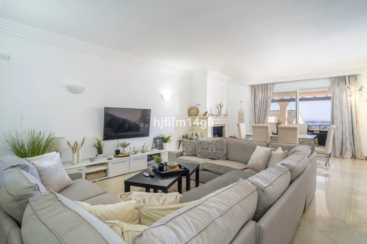 10571562-090d-48ec-8829-4b42fb284e5e