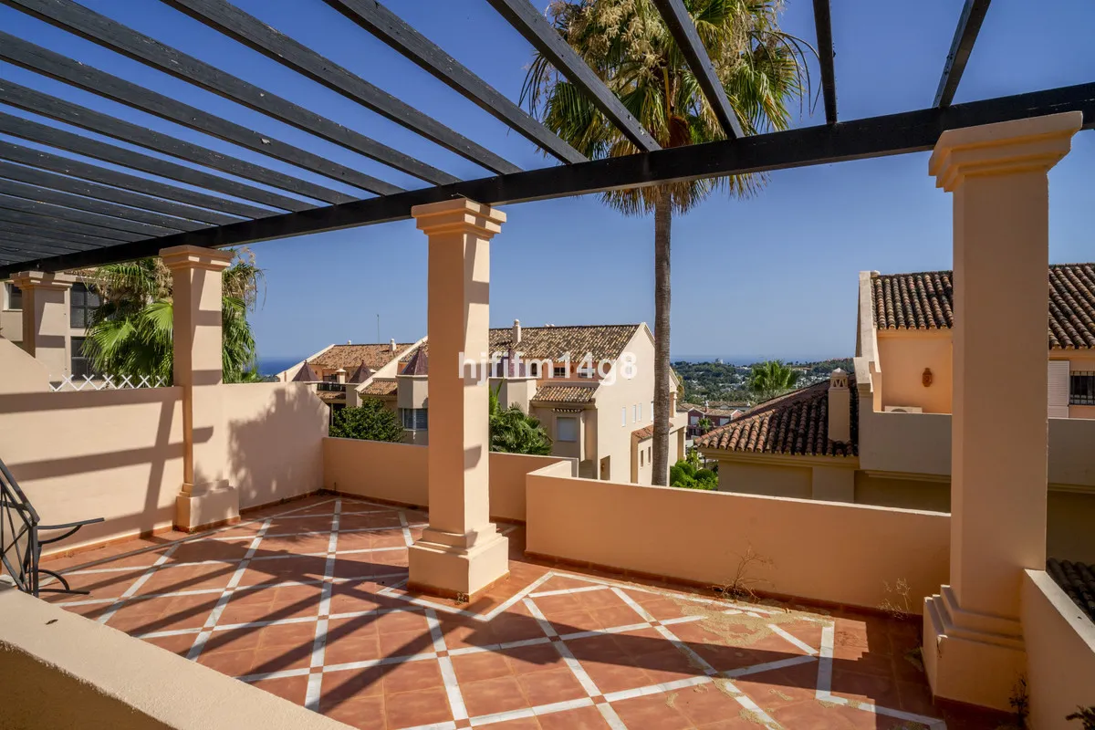 6dd858ea-f240-42fa-857c-6227f42af79a