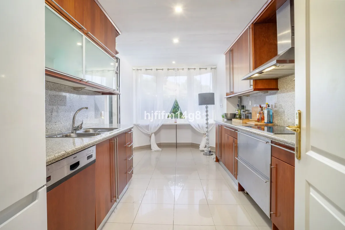 c3c3ba9d-f766-4c08-9631-c7362418c40e