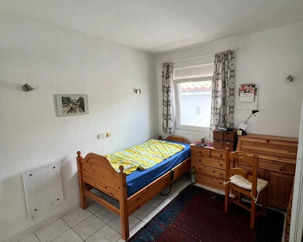 99c76750-b9a5-46e6-a69b-fc938cceb489