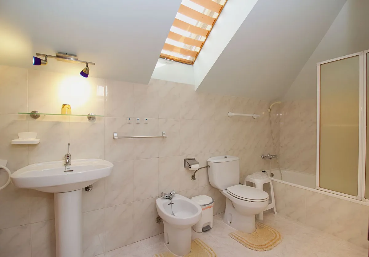 1fd6633c-c9f5-488a-9f83-aa810df8f970