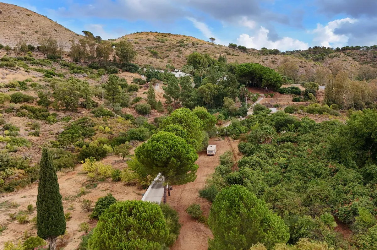 2abb2dc8-19c2-4686-9884-8abba8595c76