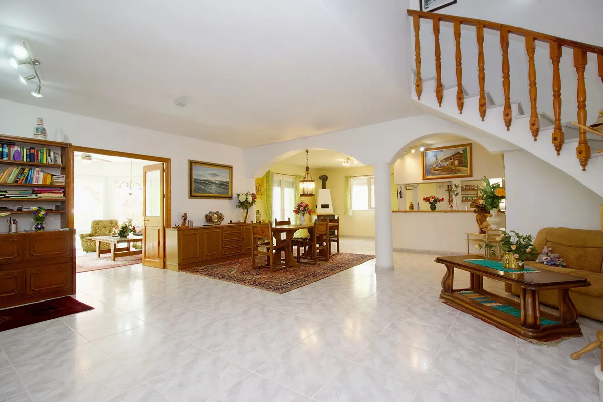 339cccf1-c37a-485c-9859-53d5c453eb8c