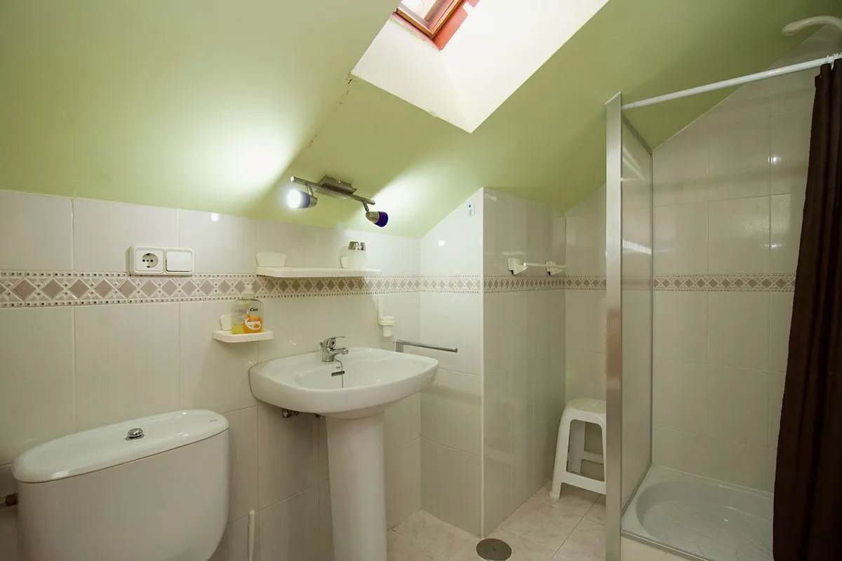 b438e75d-df64-4064-b974-a244f18d684d