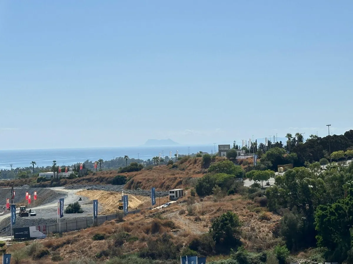 d724f44e-b9b0-4a89-9e99-a47504a6ff58