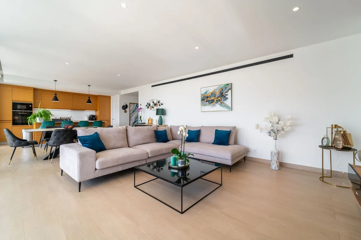 110008b2-e8d6-4554-ab4b-38ad3316e28a