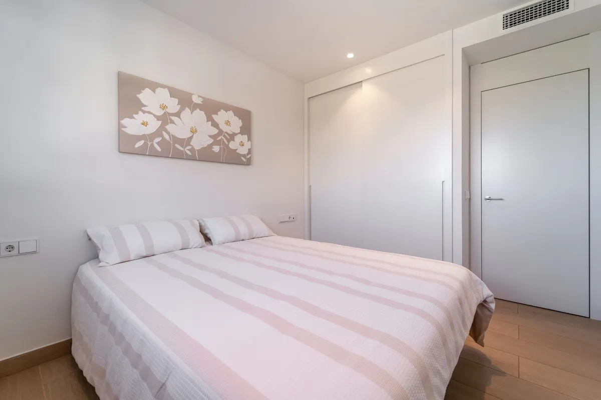 c1dc59c7-8924-4ff7-b3a5-e95e17b914f7